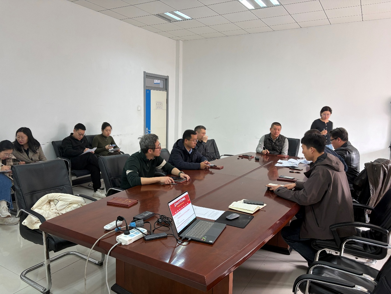 鹽堿地黨支部開展樹立和踐行正確政績觀學(xué)習(xí)教育并召開2025年度組織生活會(huì)